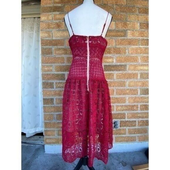 O.P.T OPT One Pretty Time Lizzet Magenta red lace midi dress size medium - Picture 10 of 12